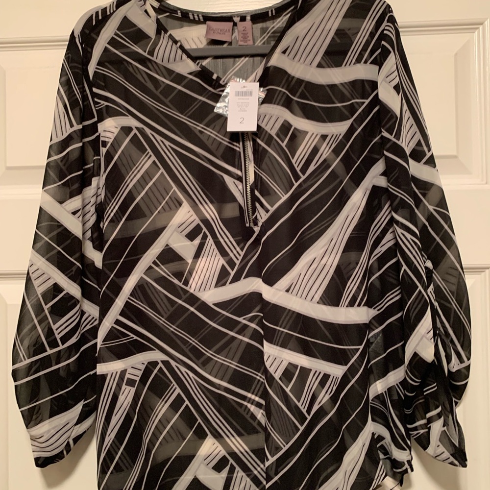 Chico’s Sheer,Easy Wear Black and White Graphic Blouse